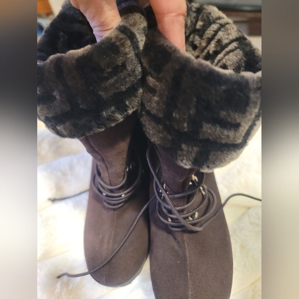 Vintage FENDI Brown Suede‎ Women's Wedge Boots - Picture 6 of 13